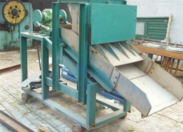 XTC-600型玻璃加料機(jī)